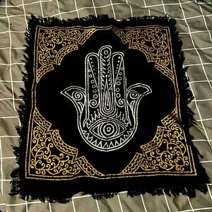 Hand of Fatima / hand of compassion / hatma tapestry